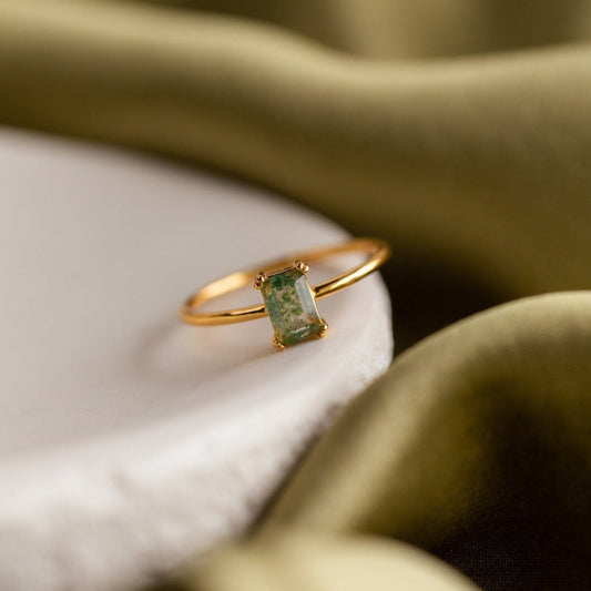 Chic Agate Emerald Ring Jewelry Piece